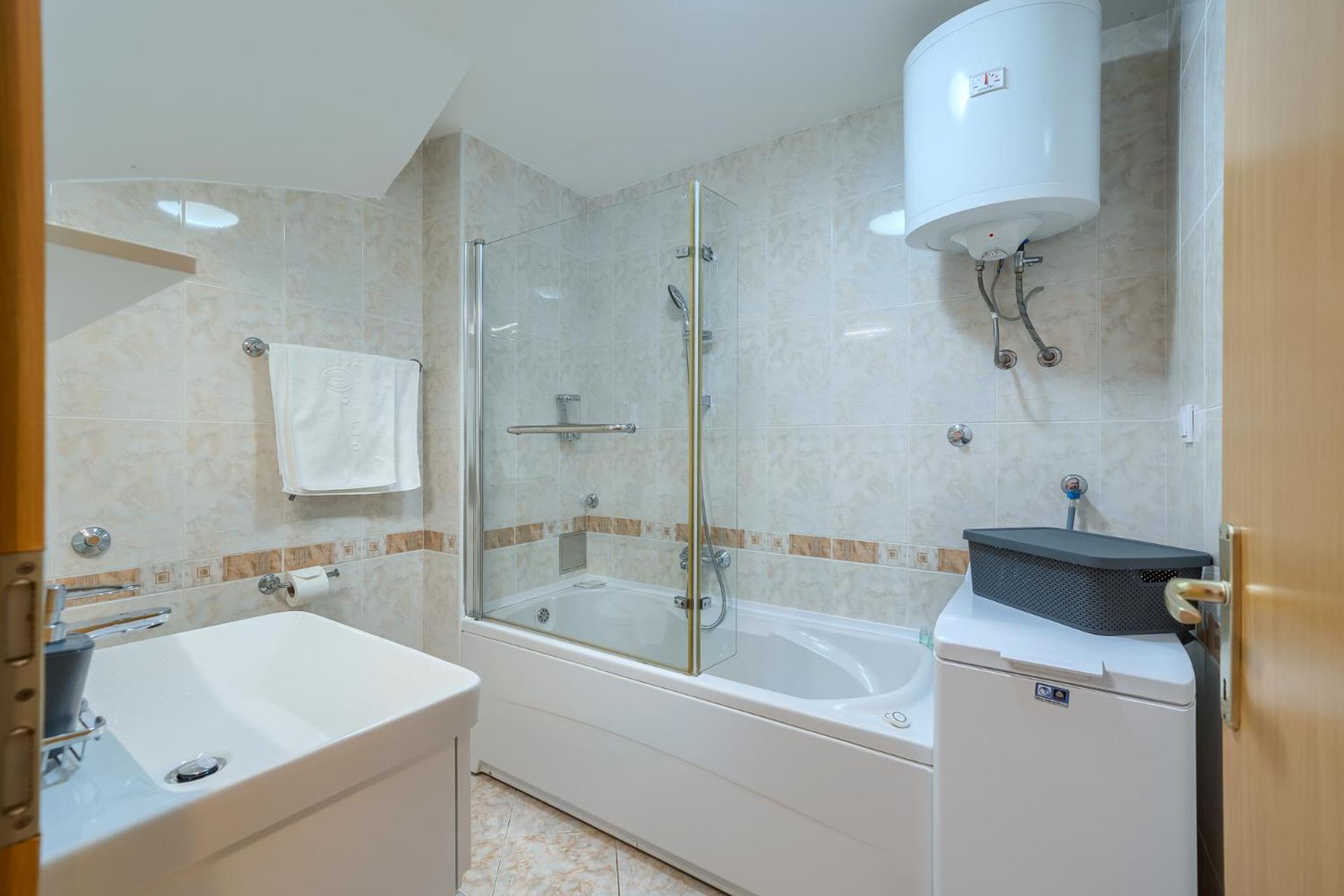 Villa Bonaca Perfect Location For A Holiday With Friends Or Family, Heated Pool سومارتين المظهر الخارجي الصورة