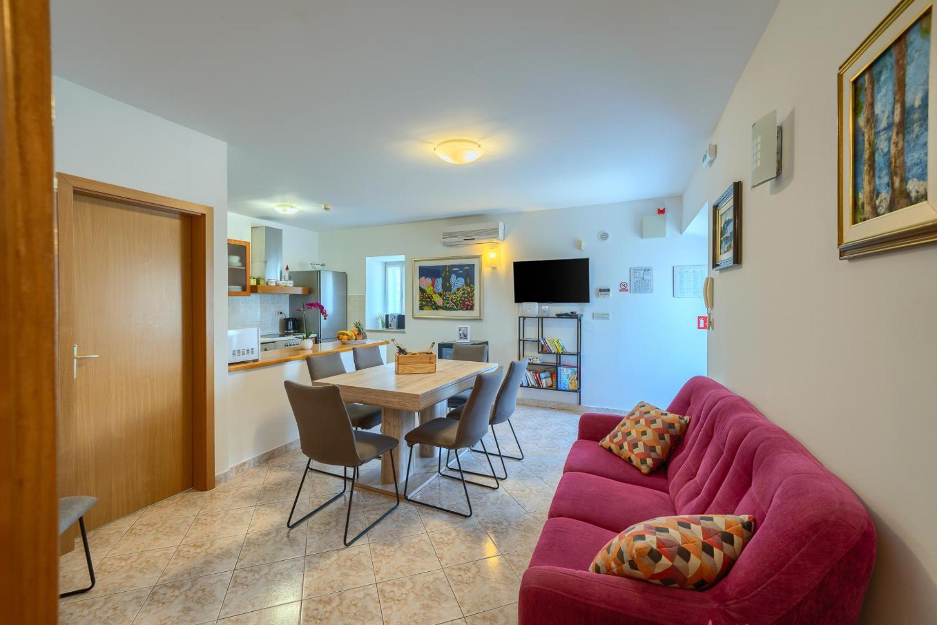 Villa Bonaca Perfect Location For A Holiday With Friends Or Family, Heated Pool سومارتين المظهر الخارجي الصورة